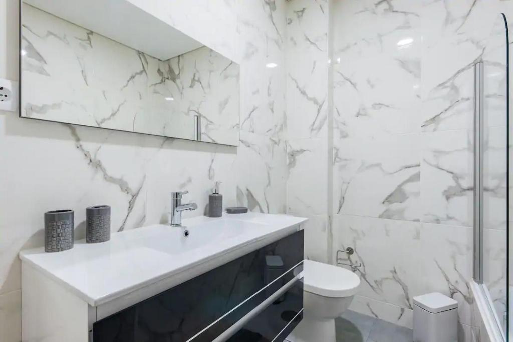 Imperial Apartment 1, 2 E 3 Braga Exterior photo