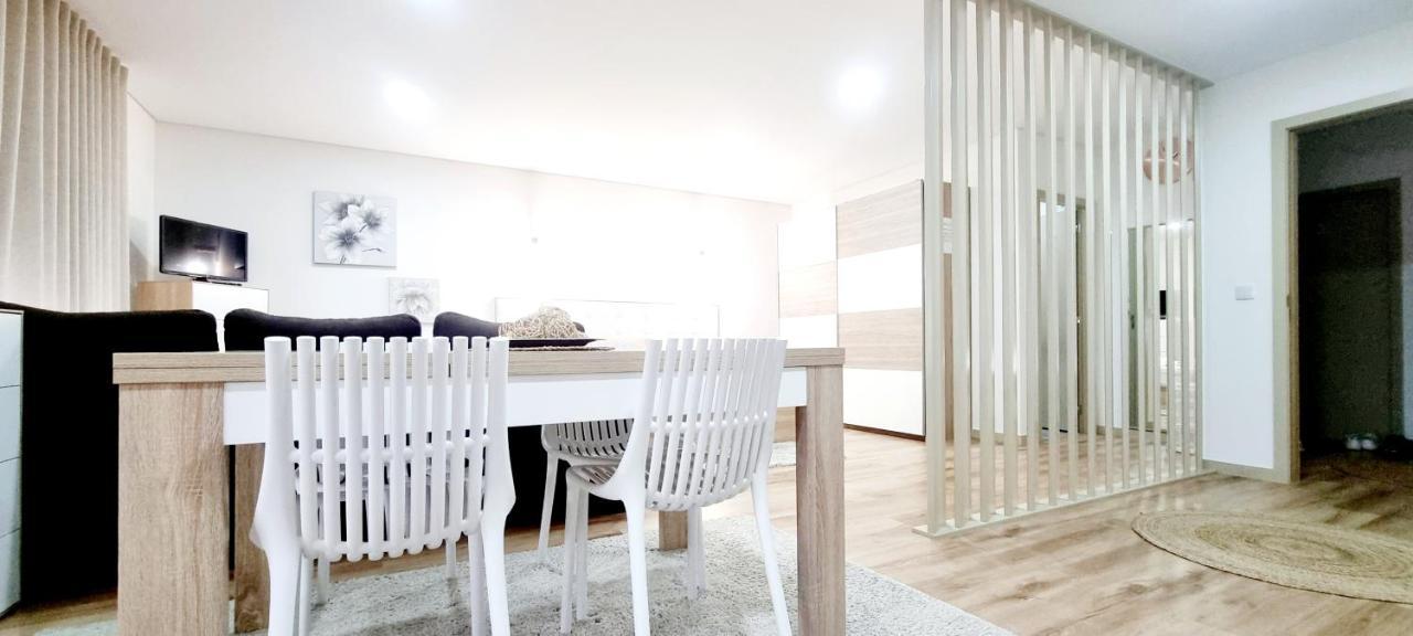 Imperial Apartment 1, 2 E 3 Braga Exterior photo