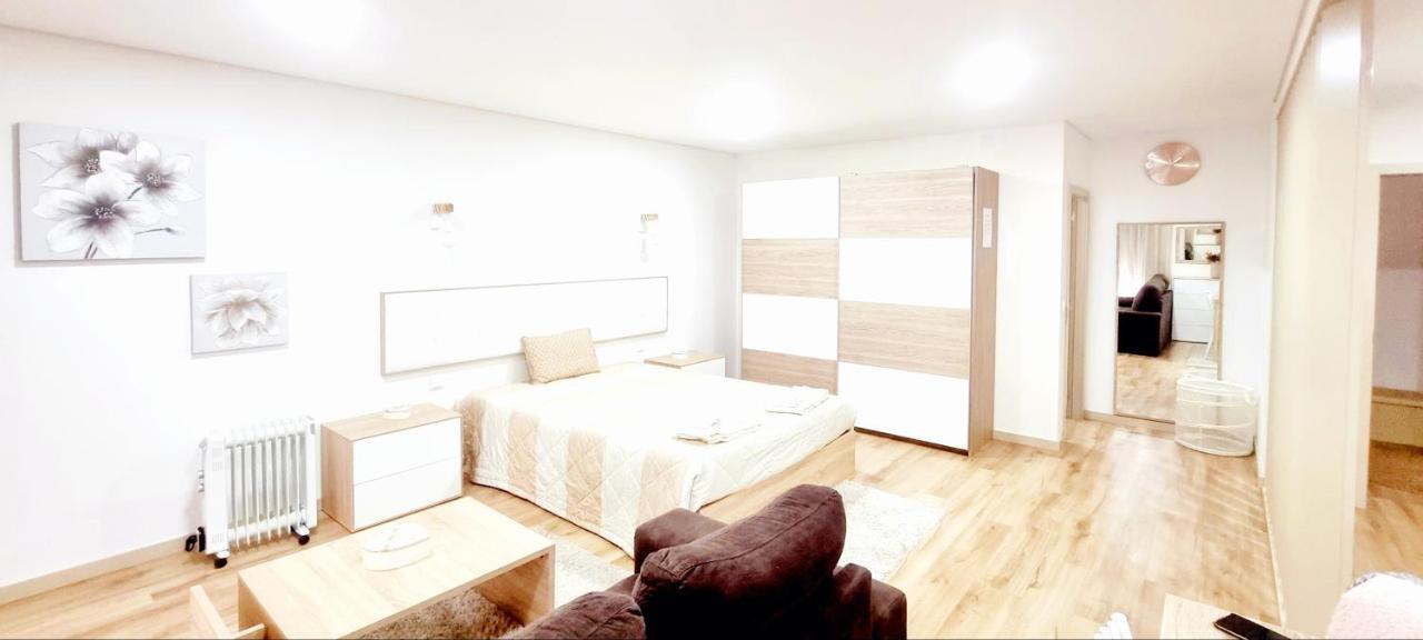 Imperial Apartment 1, 2 E 3 Braga Exterior photo